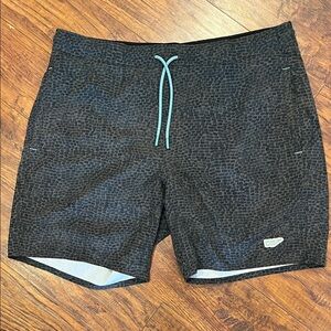 Men's Wellen Black Lined Swim Trunks